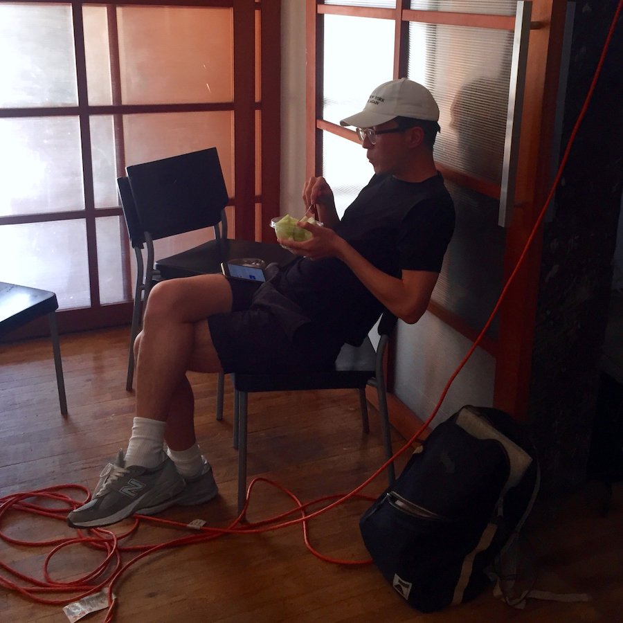 “그나저나 너는 매일 멜론을 먹는구나!” (맥스 파울러[Max Folwer], 작가)